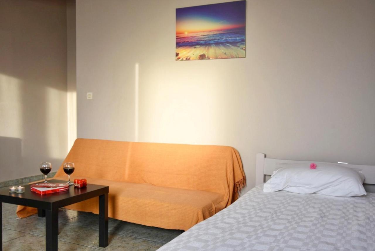 Anemomylos Apartments Lixouri Exterior photo